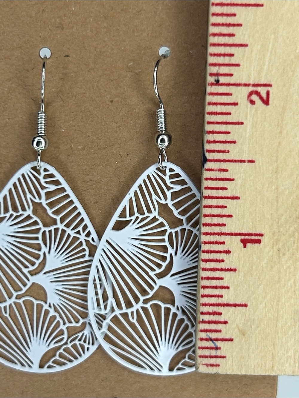 White Filigree Teardrop Dangle Earrings - Women Fashion Jewelry - Picture 2 of 3